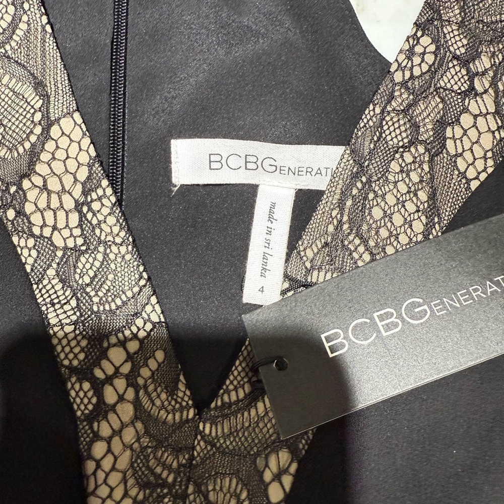 🥳🥳 BCBGeneration Maxi Dress, Lace, Spaghetti straps, Size 4 - Picture 10 of 10